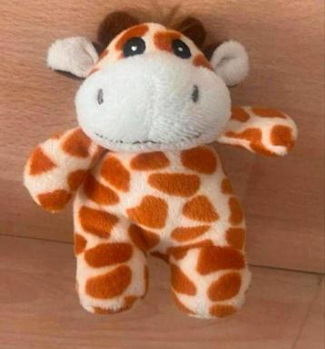 Leuke knuffeltjes. Oa giraf, aap, zwaan, pinquïn beschikbaar voor biedingen