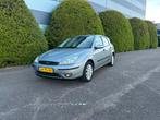 Ford Focus 1.6 I Ghia 2004 Grijs, 1596 cc, 15 km/l, Zwart, 4 cilinders