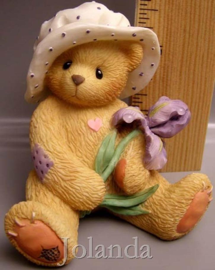 Cherished Teddies Iris, Verzamelen, Beren en Cherished Teddies, Zo goed als nieuw, Beeldje, Cherished Teddies, Ophalen of Verzenden