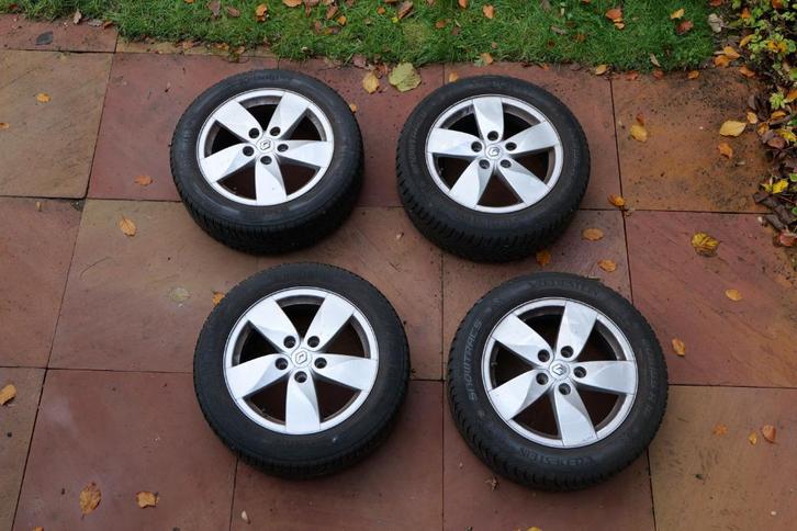 Winterbanden set 205/55 R16 originele Renault velgen 3PMS, Auto-onderdelen, Banden en Velgen, Banden en Velgen, Winterbanden, 16 inch
