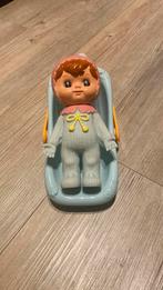 Schattig klein popje met draagstoel, Ophalen of Verzenden, Zo goed als nieuw, Meisje