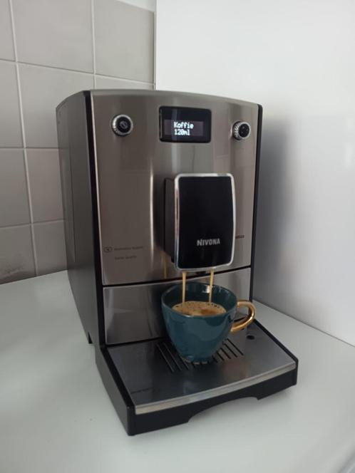 Nivona CafeRomantica NICR 777 type 506, Witgoed en Apparatuur, Koffiezetapparaten, Gebruikt, Gemalen koffie, Koffiebonen, Koffiemachine