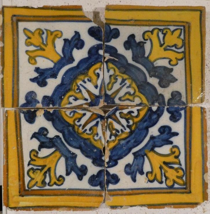 Portugese tegel, 17e eeuw, Antiek en Kunst, Antiek | Keramiek en Aardewerk, Verzenden