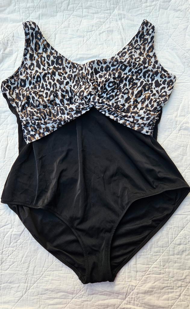 Zizzi Swim, badpak, beugel, mt 54, Kleding | Dames, Grote Maten, Zo goed als nieuw, Lingerie of Zwemkleding, Zwart, Ophalen of Verzenden