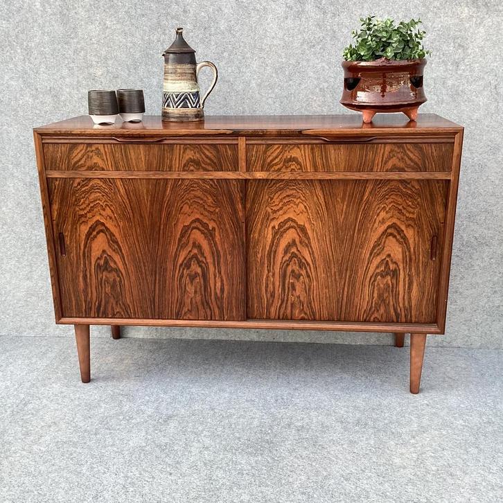 Dressoir, Huis en Inrichting, Kasten | Dressoirs, Gebruikt, 150 tot 200 cm, 25 tot 50 cm, Met lade(s), Met deur(en), Overige houtsoorten