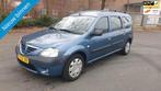 Dacia Logan MCV 1.6 Lauréate, Auto's, Stof, Gebruikt, 4 cilinders, Blauw