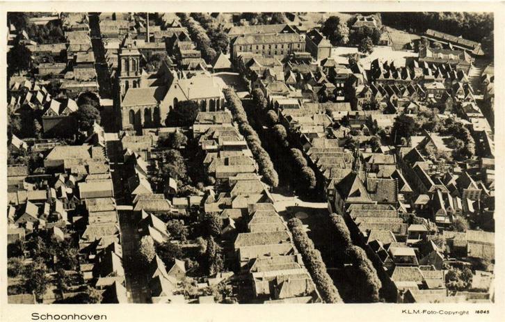 Schoonhoven - K.L.M. luchtfoto - ongelopen, Verzamelen, Ansichtkaarten | Nederland, Ongelopen, Zuid-Holland, Voor 1920, Ophalen of Verzenden