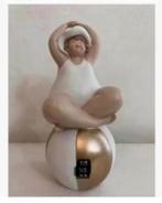 Prachtig beeld dikke dame op bal, polyresin, 20 cm, Ophalen of Verzenden, Zo goed als nieuw, Mens