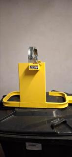 Solide wielklem met 2 sleutels. Z.g.a.n, Caravans en Kamperen, Ophalen of Verzenden, Zo goed als nieuw