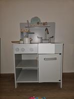 Speelkeukentje van petit amelie en keukenspulletjes, Kinderen en Baby's, Speelgoed | Speelkeukens, Ophalen, Gebruikt, Hout, Speelkeuken