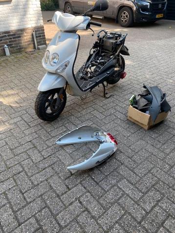 Yamaha neos 4t RIJDT NIET! beschikbaar voor biedingen