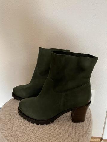 Prachtige dameslaarsjes van SPM Shoes, mt 38 (NIEUW) beschikbaar voor biedingen