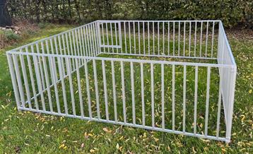 Hondenren / puppyren Aluminium beschikbaar voor biedingen