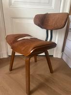 Twee retro eetkamer stoelen met koeienhuid, Huis en Inrichting, Stoelen, Ophalen, Overige materialen, Gebruikt, Twee