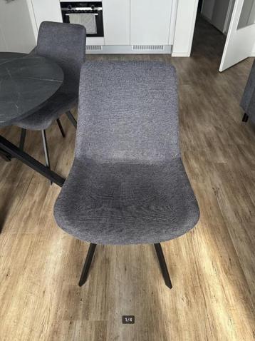 Jysk HYGUM grijs/zwart draai eetkamerstoelen 4x beschikbaar voor biedingen