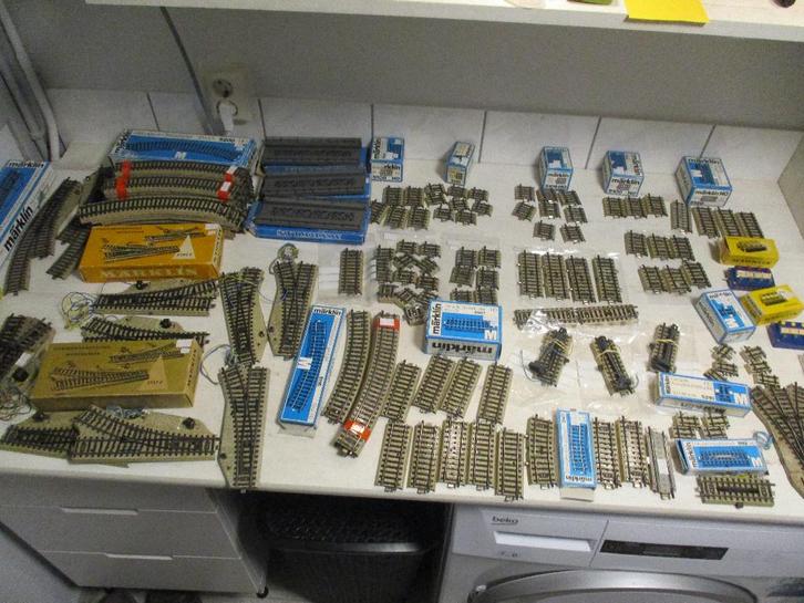 Märklin Kavel Wissels en Rails 225 x, Hobby en Vrije tijd, Modeltreinen | H0, Zo goed als nieuw, Rails, Wisselstroom, Märklin