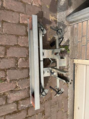 Fietsendrager  beschikbaar voor biedingen