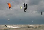 2x kite gevonden in Amsterdam, Geen board, Ophalen