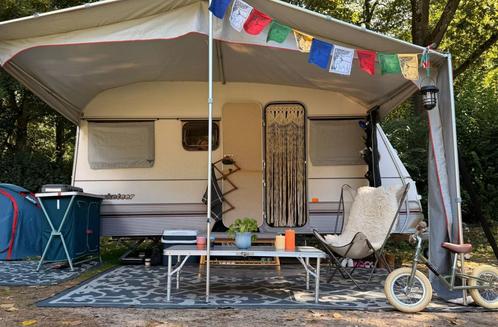 UNIEKE - compacte 5 pers. caravan met 3 stapelbed, Caravans en Kamperen, Caravans, Particulier, tot en met 5, 500 - 750 kg, Treinzit