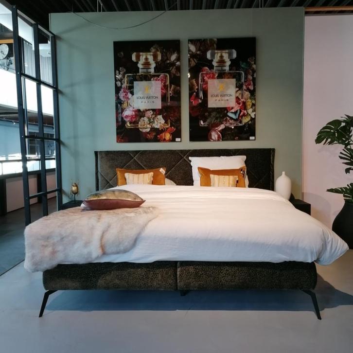 Paragon Boxspring Scarface, Huis en Inrichting, Slaapkamer | Boxsprings, Nieuw, 180 cm, 200 cm, Tweepersoons, Crème, Ophalen
