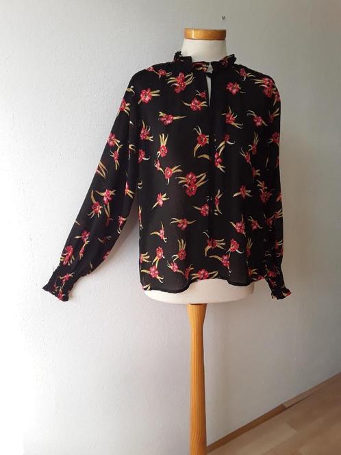 Pakket M 17 stuks, Kleding | Dames, Dames-kledingpakketten, Zo goed als nieuw, Maat 38/40 (M), Verzenden
