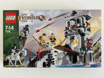 LEGO CASTLE 7079 DRAWBRIDGE DEFENSE beschikbaar voor biedingen