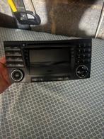 Radio voor W211, Auto diversen, Ophalen of Verzenden, Zo goed als nieuw