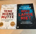2 boeken van M.J. Arlidge - Thriller Collectie, Ophalen of Verzenden, Gelezen, Nederland