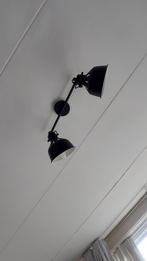 Zwarte plafondlamp met 2 spots, Ophalen, Zo goed als nieuw, Metaal, Compacte zwarte plafondlamp met 2 spots!