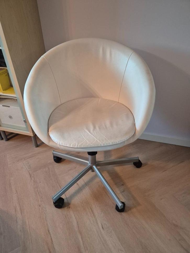 Bureaustoel Ikea Skruvsta Wit, Huis en Inrichting, Bureaustoelen, Gebruikt, Bureaustoel, Wit, Ophalen