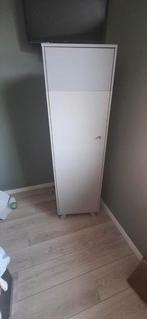 Nette kledingkast, Ophalen, Zo goed als nieuw, 25 tot 50 cm, 150 tot 200 cm