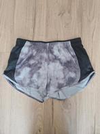 Nike Tie-Dye Short - Grijs - Maat M, Kleding | Dames, Sportkleding, Maat 38/40 (M), Nike, Ophalen of Verzenden, Zo goed als nieuw