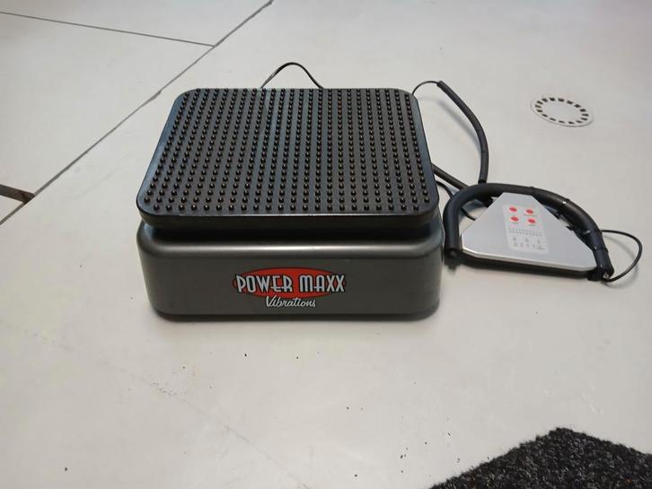 Power Maxx Trilplaat - Vibratietrainer, Sport en Fitness, Fitnessapparatuur, Gebruikt, Trilplaat, Benen, Buik, Rug, Kunststof