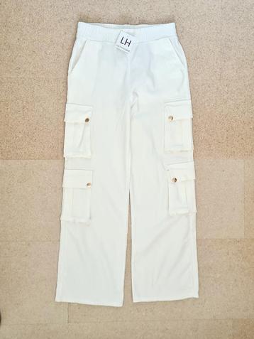 Witte stretch broek 44/46 beschikbaar voor biedingen
