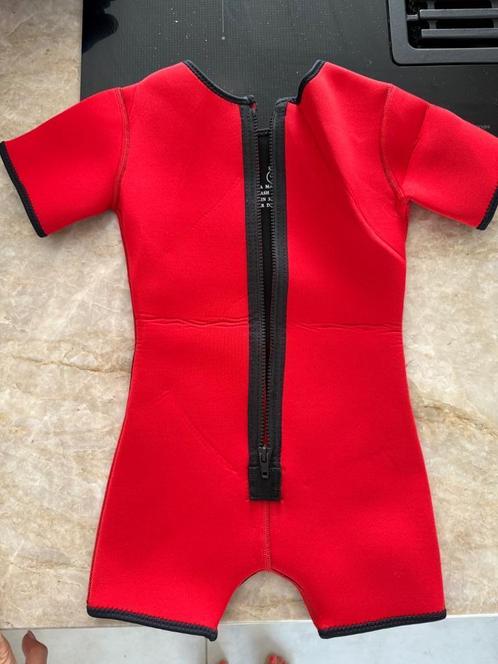 FREDs Swim Academy neopreen zwempak – maat 110, Kinderen en Baby's, Kinderkleding | Maat 110, Nieuw, Jongen of Meisje, Sport- of Zwemkleding