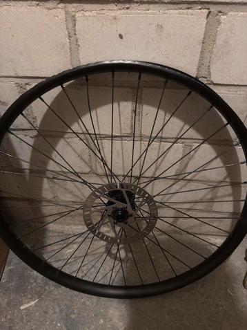 Cowboy 27,5 inch voorwiel met schijfrem. Schadeproduct beschikbaar voor biedingen