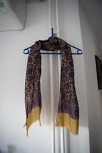 Vintage look kleine sjaal / tiny scarf met patroon Romano, Romano Shawls, Ophalen of Verzenden, Gedragen, Sjaal