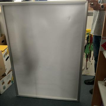 Posterlijst 90x120cm beschikbaar voor biedingen
