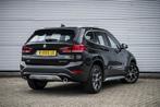 BMW X1 sDrive20i | X Line | Panodak | Leder | Navi | HUD | T, 15 km/l, 4 cilinders, Zwart, Bedrijf