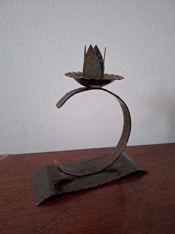 Vintage brutalisme kaarsen standaard beschikbaar voor biedingen