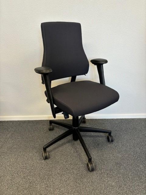 Bureaustoelen Axia 2.2 Antraciet. Jong gebruikt!, Huis en Inrichting, Bureaustoelen, Gebruikt, Bureaustoel, Grijs, Ergonomisch