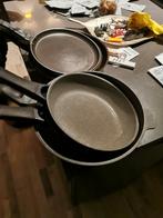 Pannen en keuken messen, Huis en Inrichting, Keuken | Potten en Pannen, Ophalen of Verzenden, Gebruikt, Rvs, Pannenset