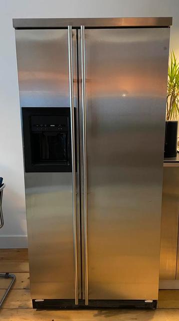 AMERIKAANSE ATAG KOELKAST EN VRIEZER (KOELVRIESCOMBINATIE) beschikbaar voor biedingen