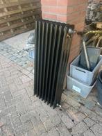 : Retro gietijzeren radiator – grafiet/antraciet metallic., Doe-het-zelf en Verbouw, Verwarming en Radiatoren, Ophalen, Gebruikt