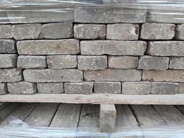 Uniek steentje rijnformaat 17x4 cm paars! beschikbaar voor biedingen