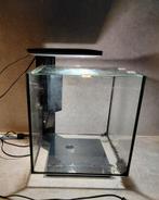 Aquarium Superfish Qubic 30 Pro zwart incl pomp + verwarming, Dieren en Toebehoren, Vissen | Aquaria en Toebehoren, Ophalen, Zo goed als nieuw