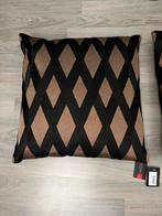 Colmore sierkussens  50x50 2 stuks voor €40, Huis en Inrichting, Woonaccessoires | Kussens, Ophalen of Verzenden, Zo goed als nieuw