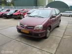 Onderdelen Nissan Almera Tino 1.8 2003, Gebruikt, Nissan