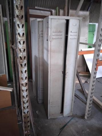 Locker 180 hoog, staal, 2 deurs. beschikbaar voor biedingen