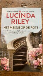 Lucinda Riley - Het meisje op de rotsen, Lucinda Riley, Ophalen of Verzenden, Zo goed als nieuw, Nederland